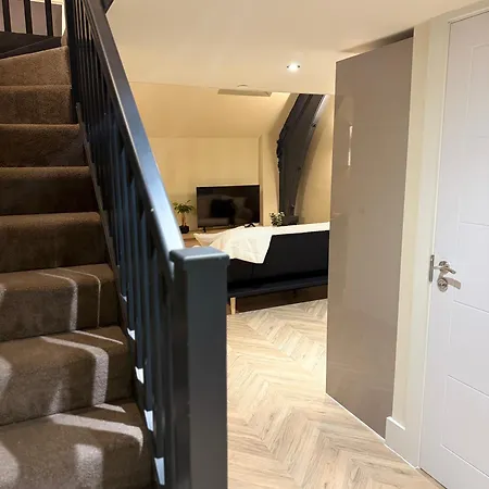 Cosy Mezzanine Leeds Centre * Leeds (West Yorkshire)