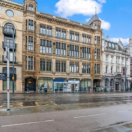 Cosy Mezzanine Centre Apartment *