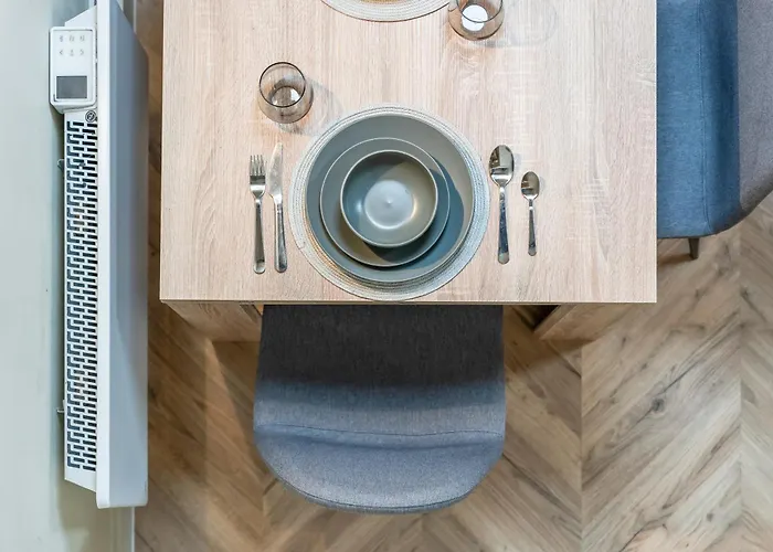 Cosy Mezzanine Centre * Leeds (West Yorkshire)