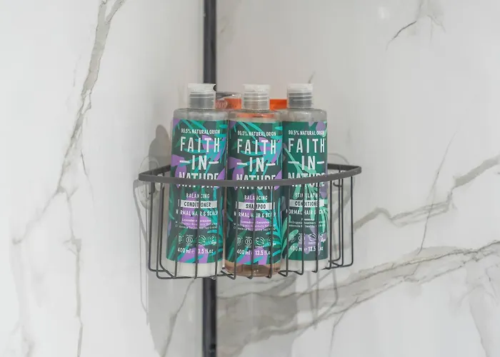 Cosy Mezzanine Centre * Leeds (West Yorkshire)