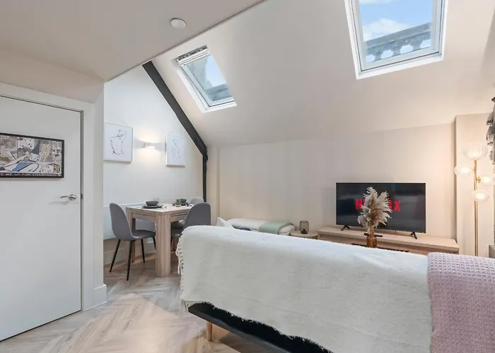 아파트 Cosy Mezzanine Centre